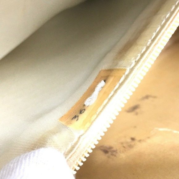 Authentic CHANEL Quilted Matelasse Fringe Chain Po - Picture 9 of 11